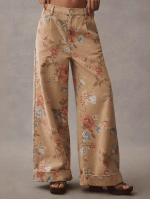 Seam Line Washed Denim Flared Jeans